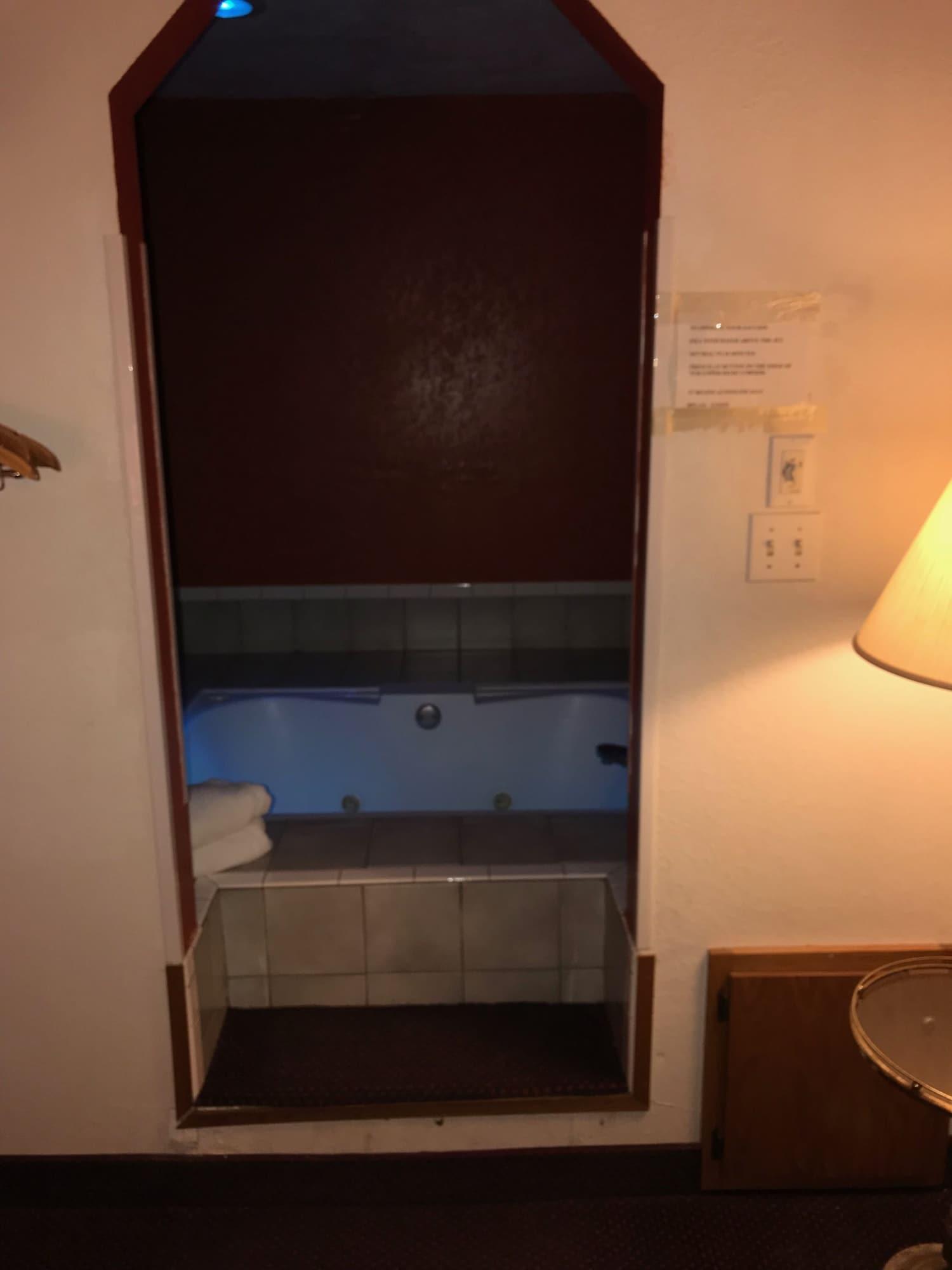 Super 8 By Wyndham Richfield Cleveland Hotel Екстериор снимка